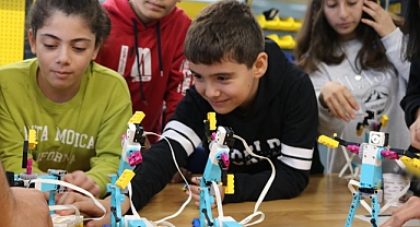 Yetenekli çocukları geleceğe hazırlayan Deneyap Teknoloji Atölyeleri için başvurular başlıyor