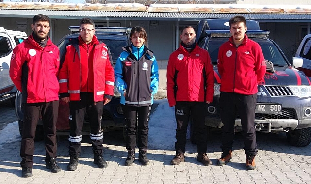 Yüzyılın felaketinin  isimsiz kahramanları Van UMKE görevlileri yaşadıklarını anlattı