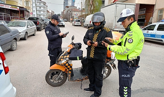 18 motosiklet sürücüsü 37 bin 170 TL’lik cezadan kaçamadı