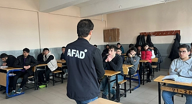 AFAD Ağrı'da Lise Öğrencilerine Yönelik Afet Farkındalık Eğitimi Verdi