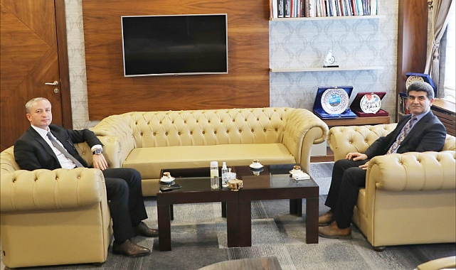 Ağrı Aile ve Sosyal Hizmetler İl Müdürü Baki’den Müdür Kökrek’e iadeyi ziyaret