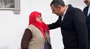 Ağrı Belediye Başkan Adayı Aydın, telefonla konuştuğu yaşlı kadını evinde ziyaret etti