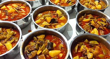 Ağrı'da 4 bin kişinin sofrasına sıcak yemek ulaşıyor