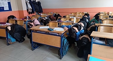 Ağrı'da deprem tatbikatı gerçeğini aratmadı