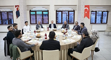 Ağrı'da eğitimciler iftar sofrasında buluştu