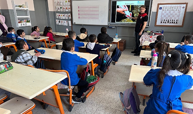 Ağrı’da Öğrencilere Su Ürünleri Eğitimi Veriliyor