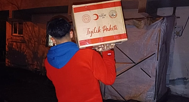 Ağrı’da okullardan gelen gıda kolileri ihtiyaç sahibi ailelere ulaştırılıyor