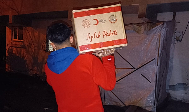 Ağrı’da okullardan gelen gıda kolileri ihtiyaç sahibi ailelere ulaştırılıyor