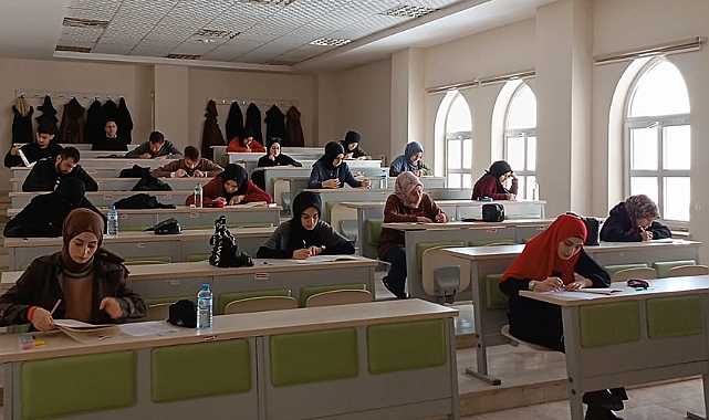 Ağrı’da “Umre Ödüllü” bilgi yarışması düzenlendi