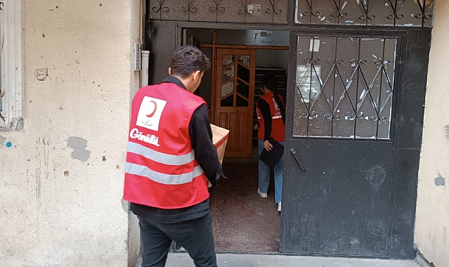 Ağrı’daki öğrencilerin “İyilik Paketi” Kızılay’a emanet