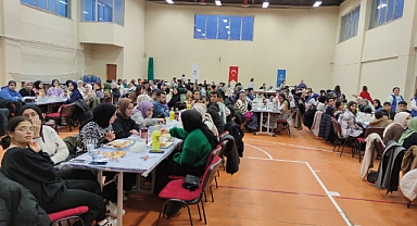 Ağrı Gençlik Merkezi Gönüllüleri İftarda buluştu