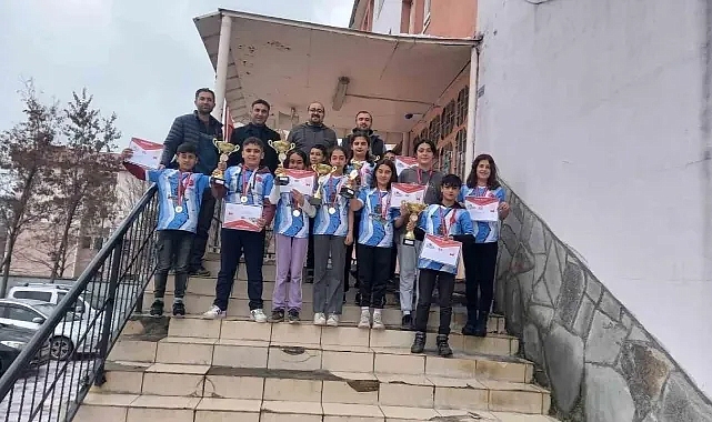 Ağrı Merkez 100. Yıl Ortaokulu’ndan gurur verici başarı
