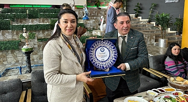 Ağrı Milletvekili Kilerci, Sağlık-Sen Üyesi Kadınları ile Kahvaltıda Buluştu