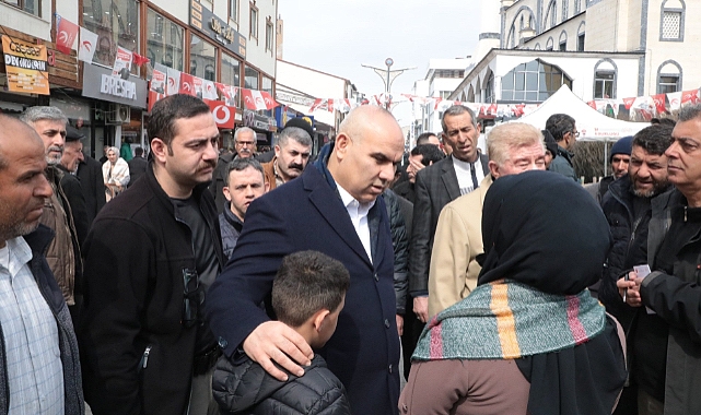 Ağrı Valisi Mustafa Koç, vatandaşların taleplerini dinledi