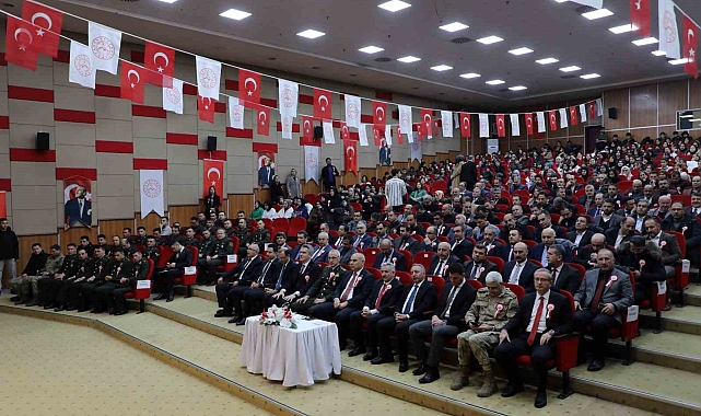 Ağrı'da İstiklal Marşı'nın Kabulü ve Mehmet Akif Ersoy'u Anma Günü kutlandı