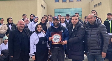 AİÇÜ Öğrencileri Türk ve Dünya mutfağına ait yemekleri yapmayı öğreniyor