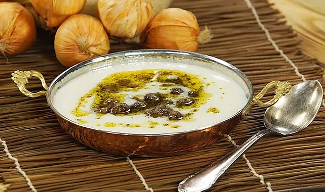 Aile yemeğiniz için yeni favori: Nefis Lebeniye Çorbası tarifi