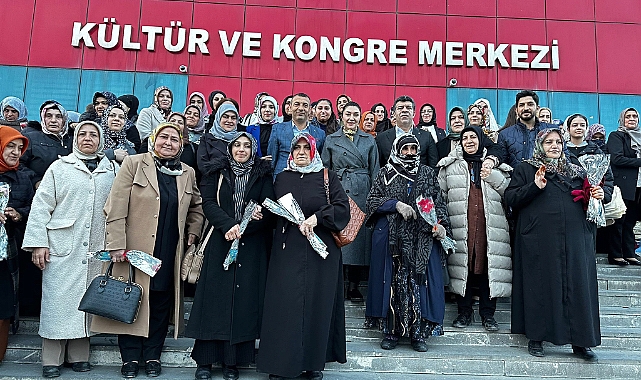 AK Parti Ağrı heyeti kadınlarla buluştu