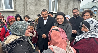 AK Parti Ağrı Heyeti Mahallelerde Çıkarma Yaptı