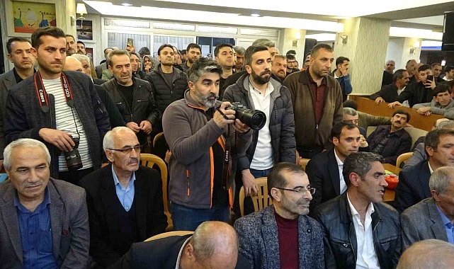 AK Parti Bingöl Belediye Başkan adayı Arıkan resmi olmayan sonuçlara göre yeniden başkan seçildi