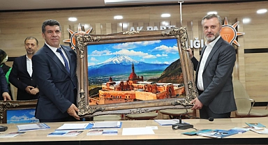 AK Parti Genel Başkan Yardımcısı ve Teşkilat Başkanı Erkan Kandemir Ağrı'da