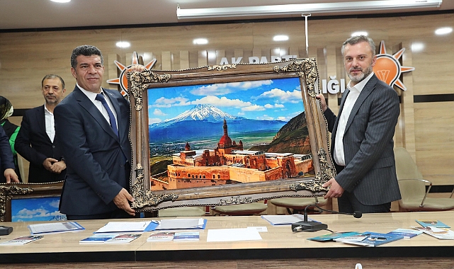 AK Parti Genel Başkan Yardımcısı ve Teşkilat Başkanı Erkan Kandemir Ağrı'da