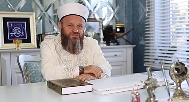 Ali Ulvi Uzunlar kim?