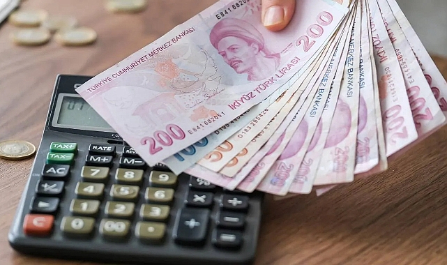 Asgari Ücrete ve Emekli Maaşlarına İkinci Zam Sinyali mi Var?
