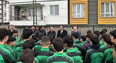 Aydın, Ağrılı genç sporcularla bir araya geldi