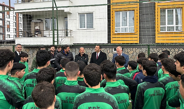 Aydın, Ağrılı genç sporcularla bir araya geldi