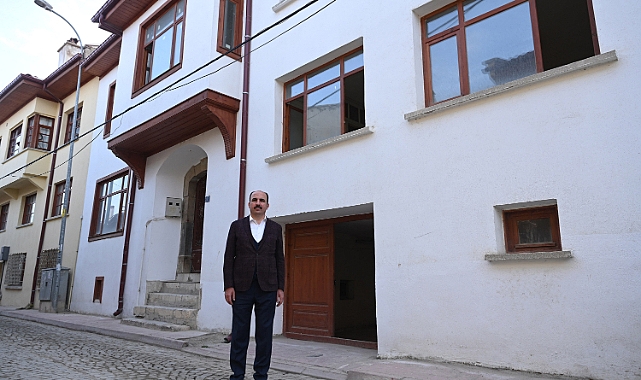 Başkan Altay: "Tarık Buğra'nın hatıralarını Akşehir'deki evinde yaşatacağız"