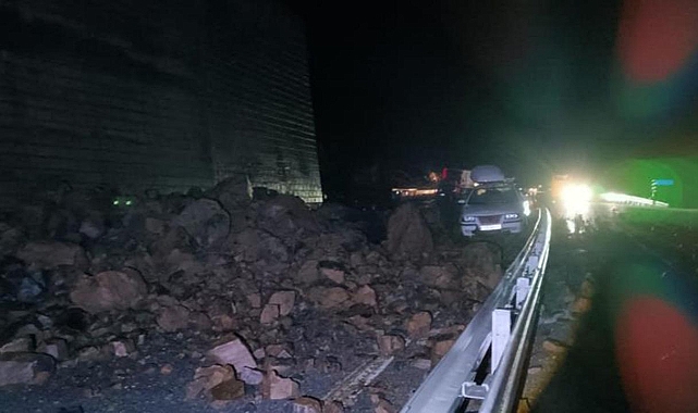 Bitlis'te yağış heyelana sebep oldu