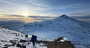 Bu haberimiz Ağrı Dağı'na çıkan, Dağcıları ilgilendiriyor!