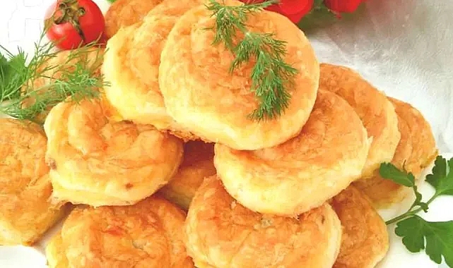 Bu tarif mutfaklarda devrim yaratıyor: Hazır Yufka ile Puf Böreği