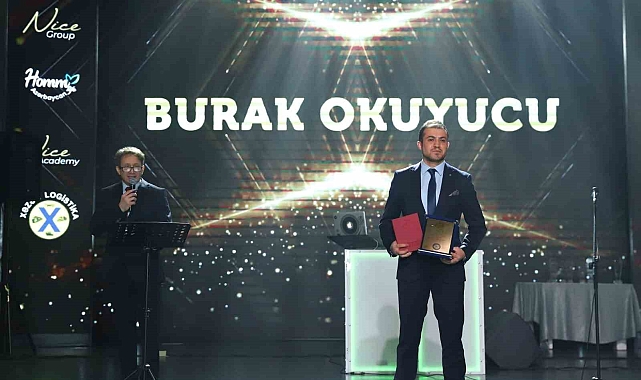 Burak Okuyucu, Azerbaycan'da yılın en iyi fotoğrafçısı ödülü aldı