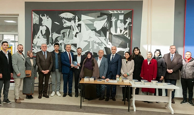 "Büyük İmtihan" isimli kitabın tanıtım ve imza günü düzenlendi