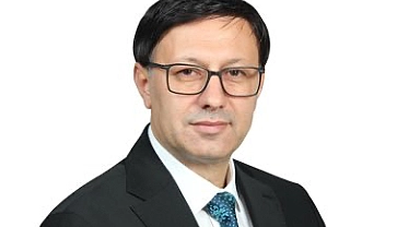 Çelik, AK Parti'nin Doğubayazıt belediye meclis üyelerini paylaştı