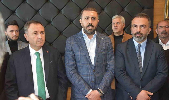 CHP Bitlis Belediye Başkan Adayı AK Parti'ye geçti