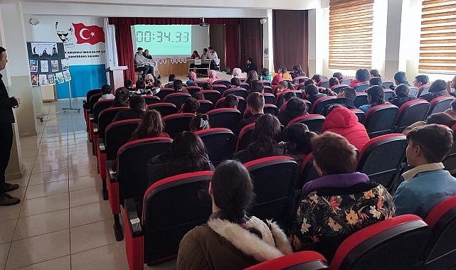 Çıldır'da öğrenciler münazarada buluştu