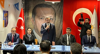 Cumhurbaşkanı yardımcısı Cevdet Yılmaz AK Parti Ağrı Seçim Koordinasyon Merkezini ziyaret etti