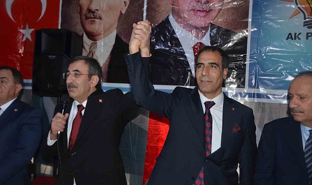 Cumhurbaşkanı Yardımcısı Yılmaz; "Oyunuzu kendinize, Bulanık'a verin"