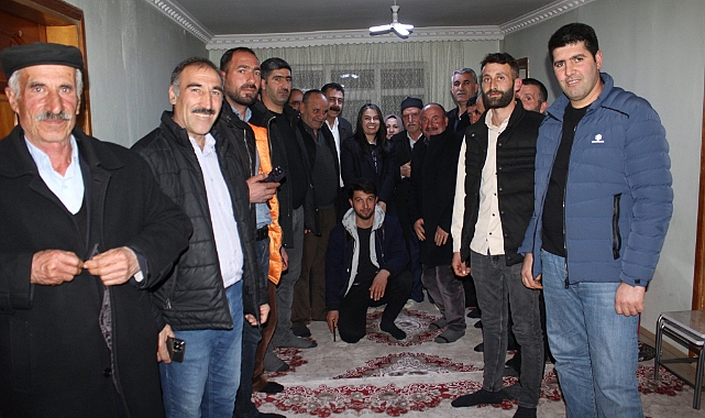 Dem Parti Ağrı Belediye Eşbaşkan adayları saha çalışmalarına hız verdi