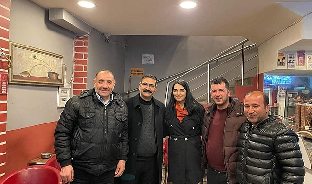 DEM Parti Belediye Eş Başkan Adayları İftar Sonrası Halkla Buluştu
