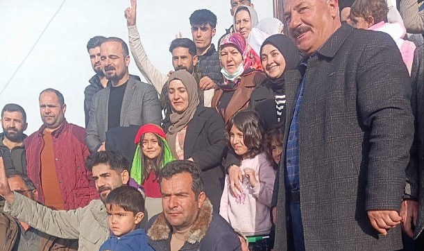 Dem Parti Erciş Belediye Eş Başkan Adayları, Mahalle Ziyaretlerine Devam Ediyor
