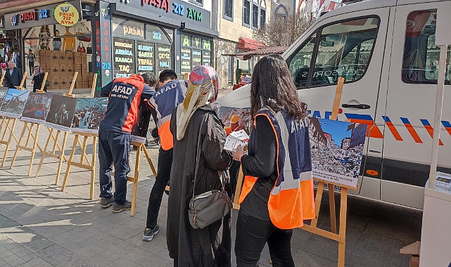 Deprem haftasında ‘Asrın Felaketi’ resim sergisi Ağrı’da açıldı