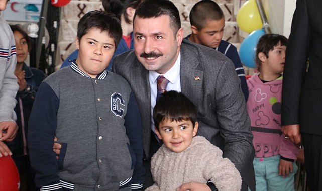 Diyadin Kaymakamı Karali, Down Sendromlu çocuklarla buluştu