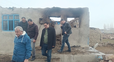 Doğubayazıt AK Parti Belediye Başkan adayı Dr. Cengiz Çelik’ten, Evi yanan aileye yardım