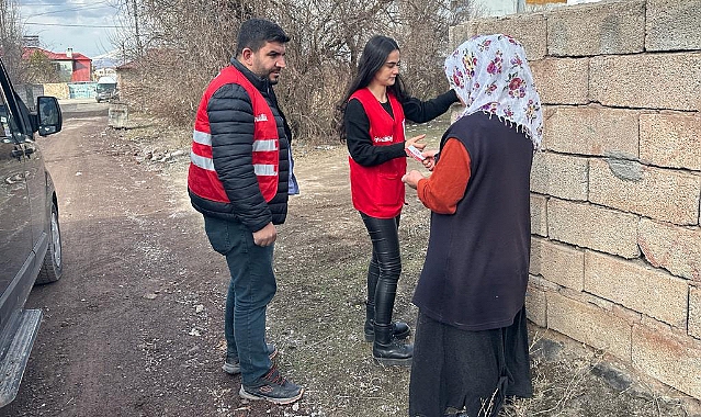 Doğubayazıt Kızılay Gönüllüleri, Ramazanda ihtiyaç sahipleri için sahada