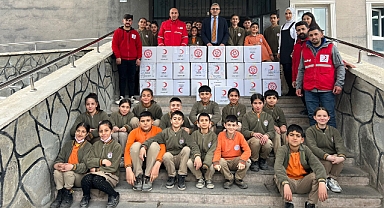 Doğubayazıt’ta "Bir Sınıf Bir Koli" projesi