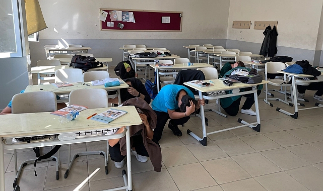 Düzce’de okullarda deprem tatbikatı